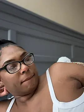 CandyLuxxxx online show from 07.05.26