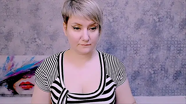 Djullia online show from 02.17.25