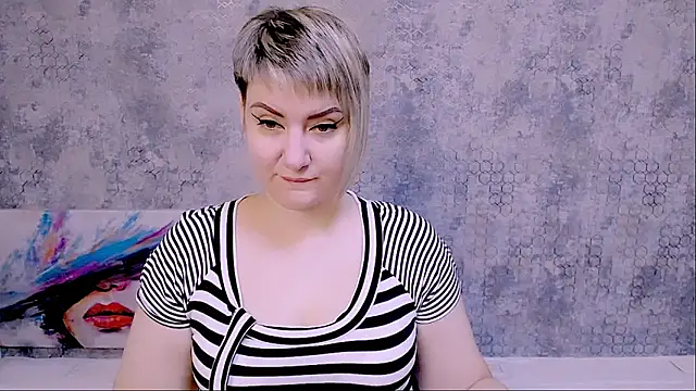 Djullia online show from 10.04.25