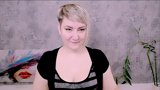 Djullia online show from 12.04.25