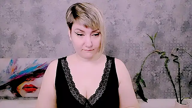 Djullia online show from 04.30.26