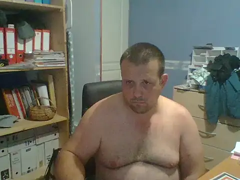 manubm03 online show from 06.27.26