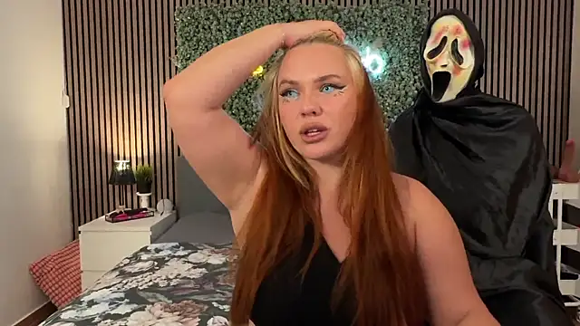 AnjaAmelia online show from 10.31.25