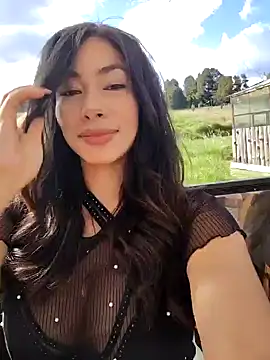 Snapshot of CelesteBreedlove chatting on 12.18.24 CelesteBreedlove online show from 12.18.24