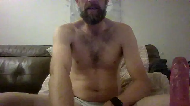 Snapshot of Matts1988 chatting on 10.12.25 Matts1988 online show from 10.12.25