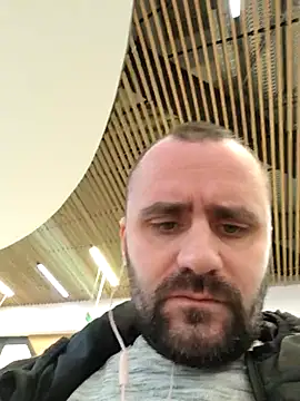 Snapshot of Govora chatting on 02.18.25 Govora online show from 02.18.25