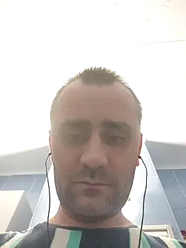 Snapshot of Govora chatting on 03.01.25 Govora online show from 03.01.25