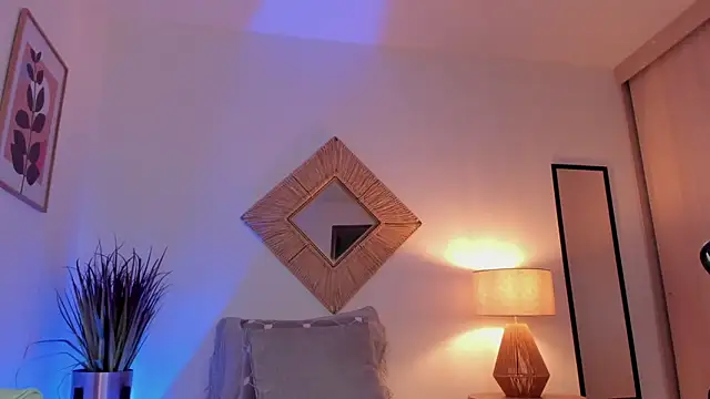 Snapshot of Antonellachic73 chatting on 11.05.25 Antonellachic73 online show from 11.05.25