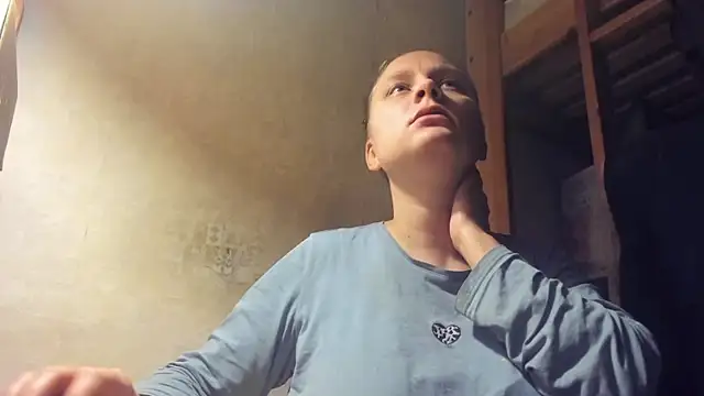 Snapshot of FrumCake chatting on 12.17.24 FrumCake online show from 12.17.24