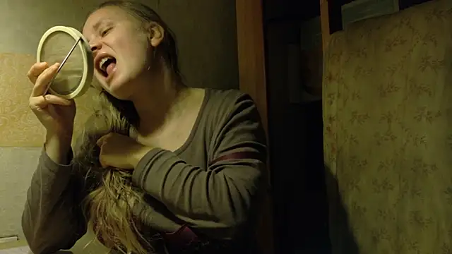 Snapshot of FrumCake chatting on 11.15.25 FrumCake online show from 11.15.25