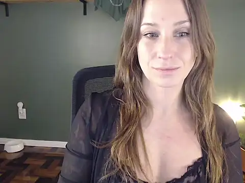 Snapshot of callmedemme chatting on 05.14.26 callmedemme online show from 05.14.26