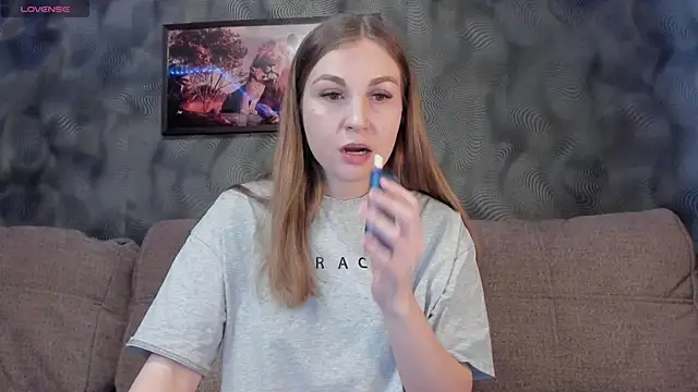 CassieMils online show from 02.17.25