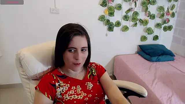 tania sweet   online show from 09.15.25
