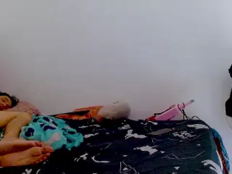 Snapshot of LAICK_01 chatting on 12.08.24 LAICK 01 online show from 12.08.24