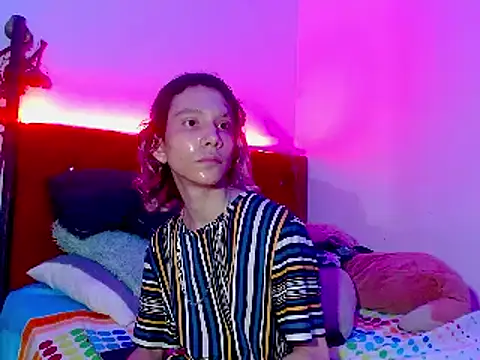 Snapshot of LAICK_01 chatting on 12.27.24 LAICK 01 online show from 12.27.24