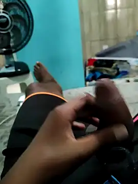 Snapshot of Arthu2r chatting on 12.03.24 Arthu2r online show from 12.03.24