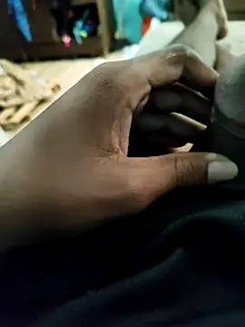 Snapshot of Arthu2r chatting on 02.21.25 Arthu2r online show from 02.21.25