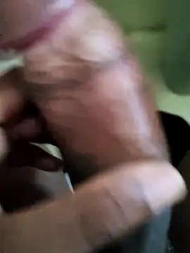 Snapshot of Arthu2r chatting on 02.28.25 Arthu2r online show from 02.28.25