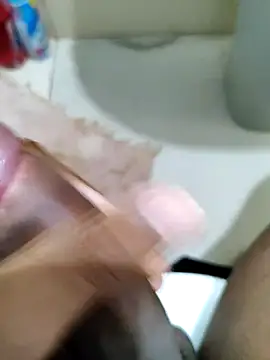 Snapshot of Arthu2r chatting on 03.22.25 Arthu2r online show from 03.22.25