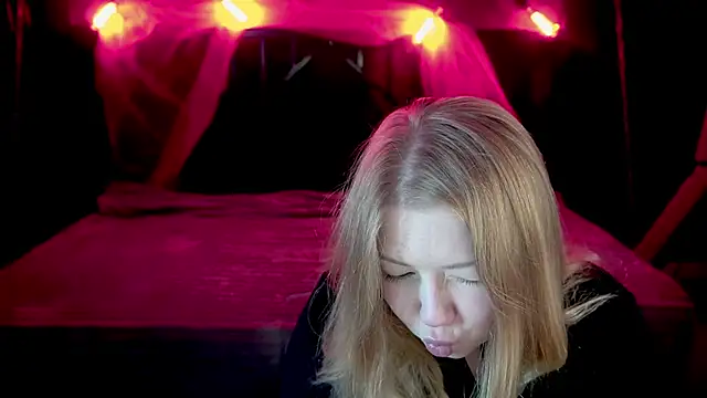 Tinker Belll online show from 11.13.25