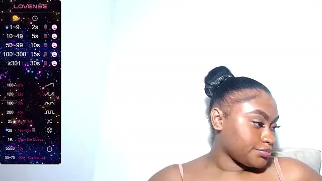 Snapshot of kyara_pride chatting on 06.19.26 kyara pride online show from 06.19.26