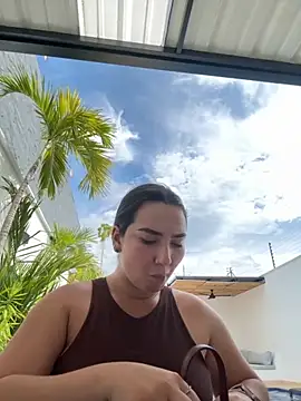 Snapshot of ava_blue chatting on 11.04.25 ava blue online show from 11.04.25