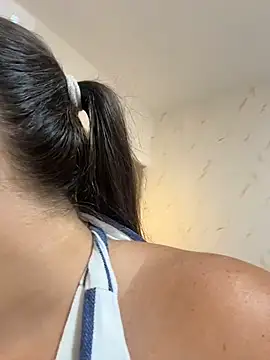 Snapshot of ava_blue chatting on 12.19.25 ava blue online show from 12.19.25