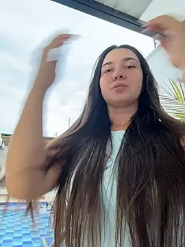 Snapshot of ava_blue chatting on 12.21.25 ava blue online show from 12.21.25