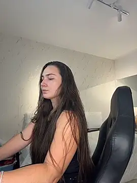 ava blue online show from 05.04.26