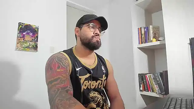 Snapshot of _Coddygold_ chatting on 02.12.26 Coddygold online show from 02.12.26