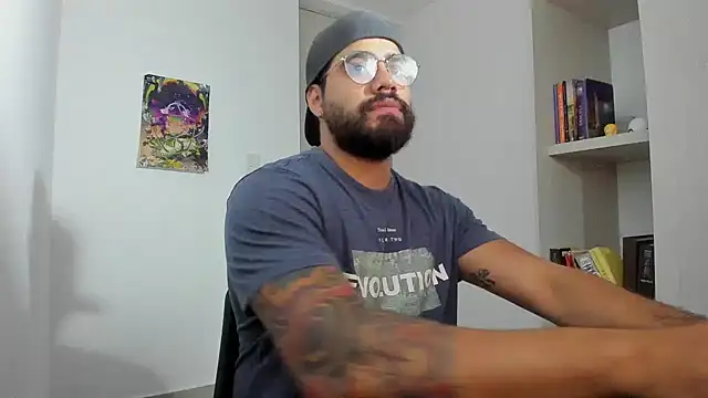 Snapshot of _Coddygold_ chatting on 02.20.26 Coddygold online show from 02.20.26