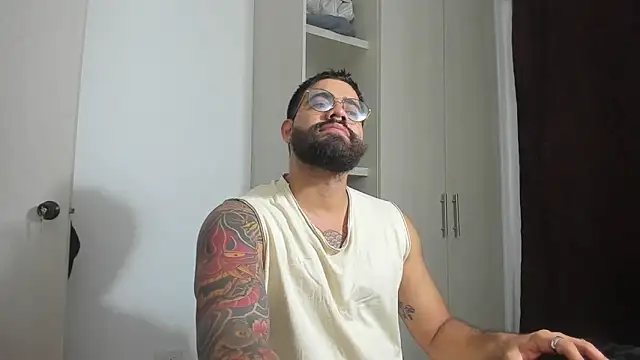 Snapshot of _Coddygold_ chatting on 03.07.26 Coddygold online show from 03.07.26