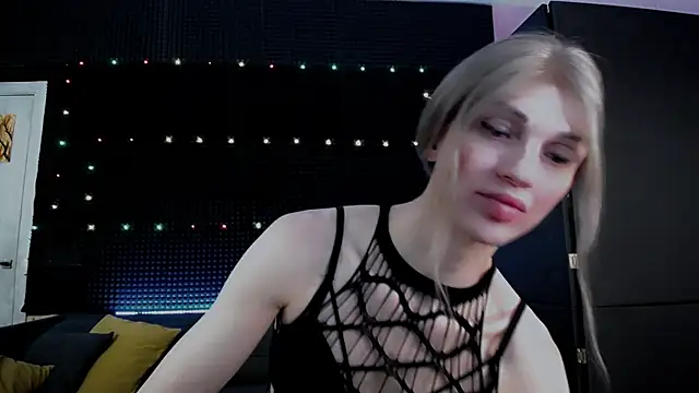 Snapshot of Hardy_Green chatting on 12.18.25 Hardy Green online show from 12.18.25