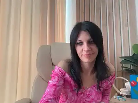 Snapshot of InjaAtHome chatting on 06.22.26 InjaAtHome online show from 06.22.26