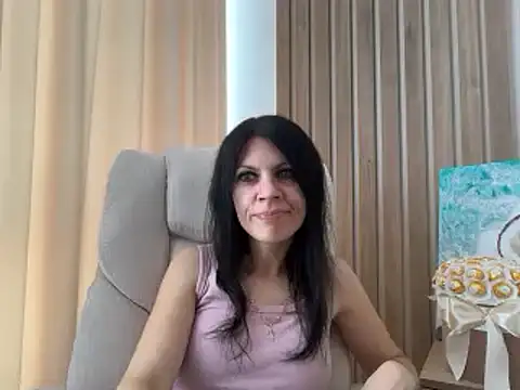 Snapshot of InjaAtHome chatting on 08.03.26 InjaAtHome online show from 08.03.26