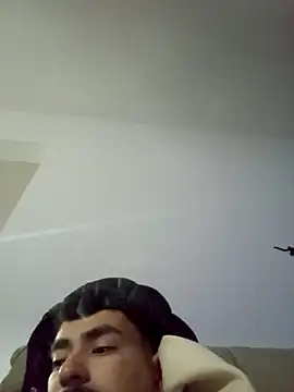 Snapshot of Santosgui14 chatting on 11.14.25 Santosgui14 online show from 11.14.25