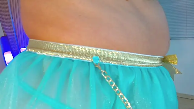 Snapshot of cheryl_hs chatting on 02.14.26 cheryl hs online show from 02.14.26