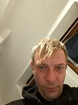 Snapshot of Percy_ohv chatting on 10.05.25 Percy ohv online show from 10.05.25