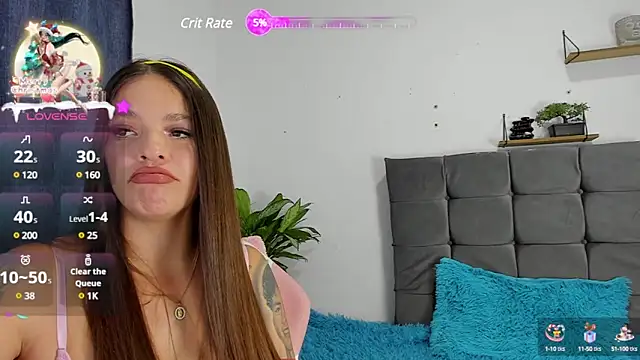 Snapshot of zoe69x chatting on 12.30.24 zoe69x online show from 12.30.24