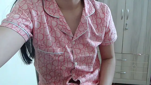 Beauty Asian Tina online show from 03.20.25