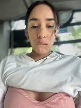   IRIS   online show from 01.04.25