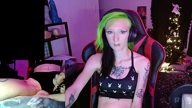 alicewonder09 online show from 12.14.25