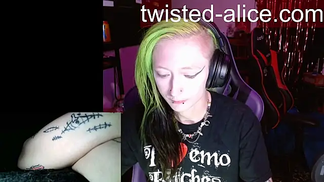 alicewonder09 online show from 07.27.26