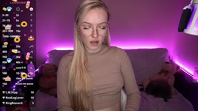 AmandaFiree online show from 12.30.24