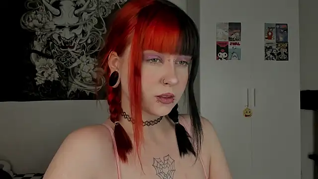 Snapshot of t0riayun0 chatting on 03.02.25 t0riayun0 online show from 03.02.25