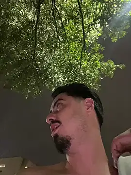 Snapshot of Bbyboyivan chatting on 12.28.24 Bbyboyivan online show from 12.28.24