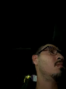 Snapshot of Bbyboyivan chatting on 10.26.25 Bbyboyivan online show from 10.26.25