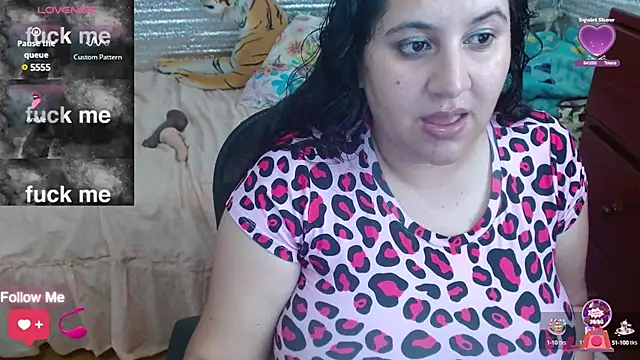 Snapshot of EMILY-NESSA chatting on 03.19.25 EMILY-NESSA online show from 03.19.25