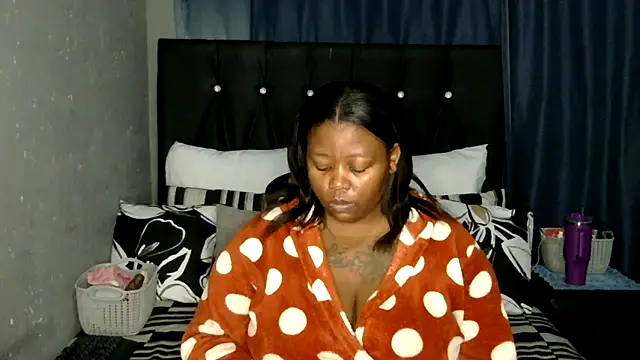 caramelbooty69 online show from 03.31.26