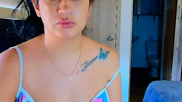 sara2520 online show from 04.11.26